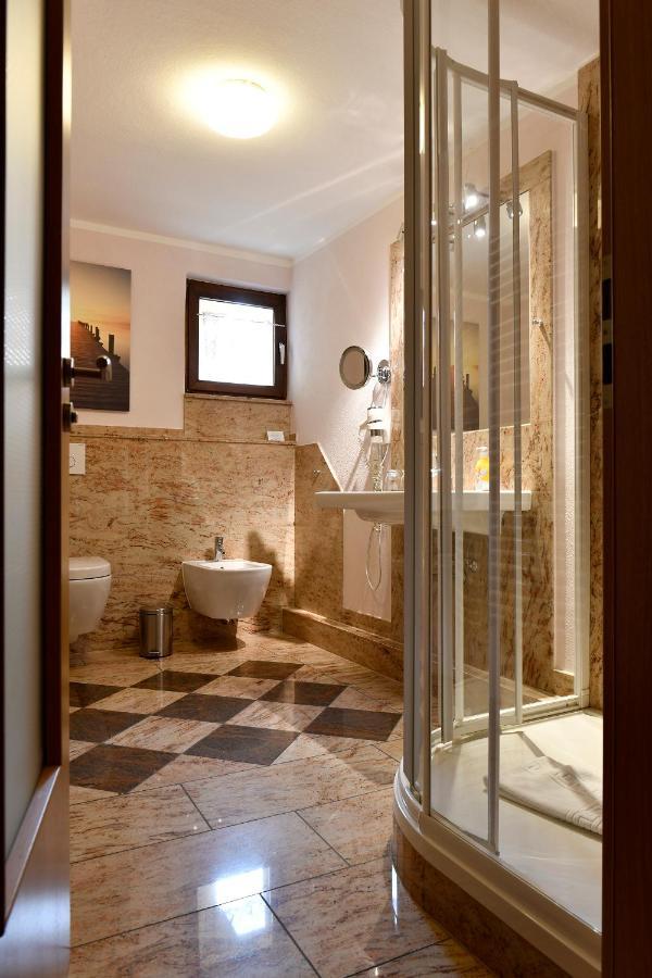 Landhotel Schwarzes Ross Steinsfeld Habitación foto