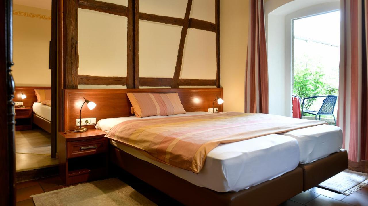 Landhotel Schwarzes Ross Steinsfeld Exterior foto