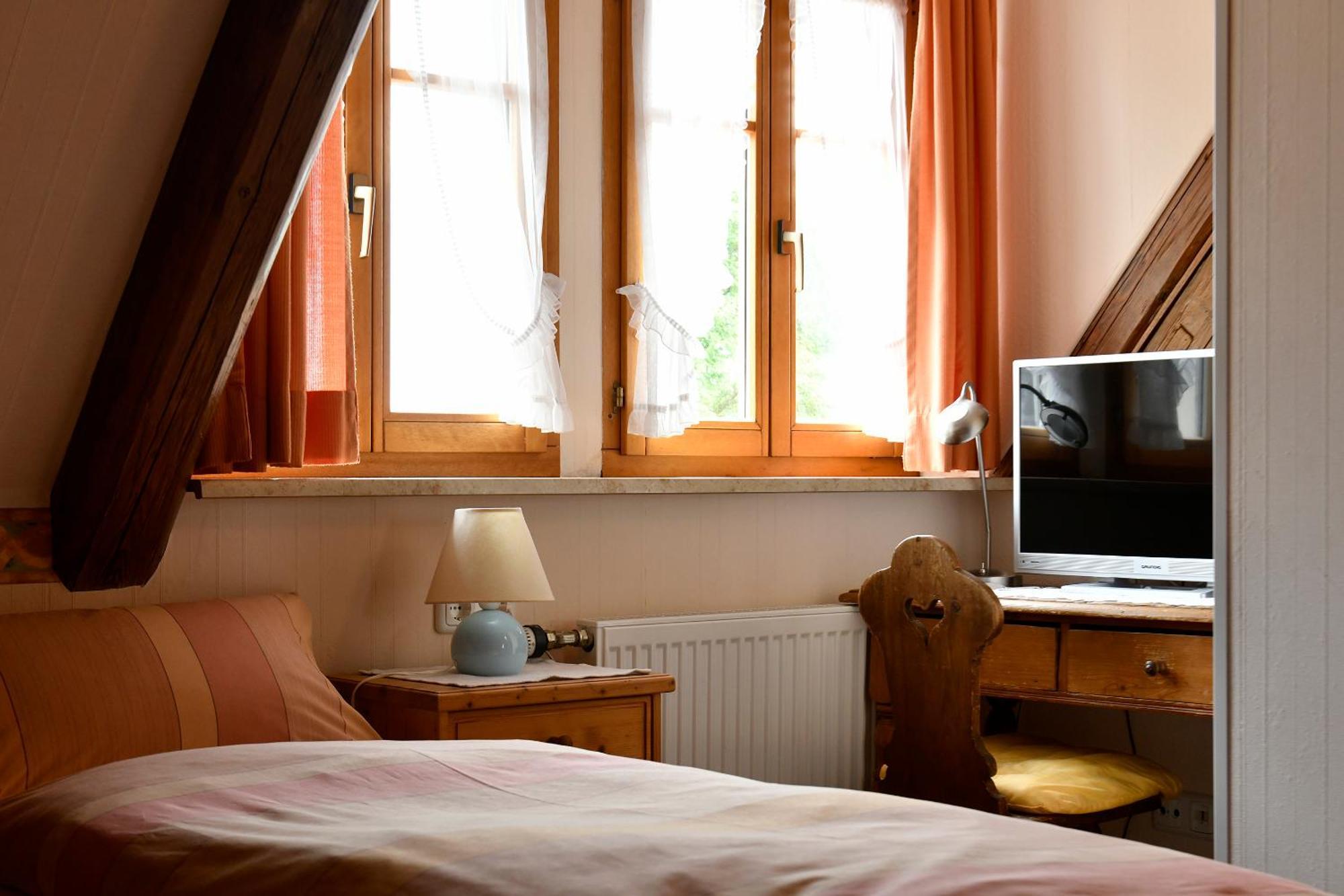 Landhotel Schwarzes Ross Steinsfeld Habitación foto