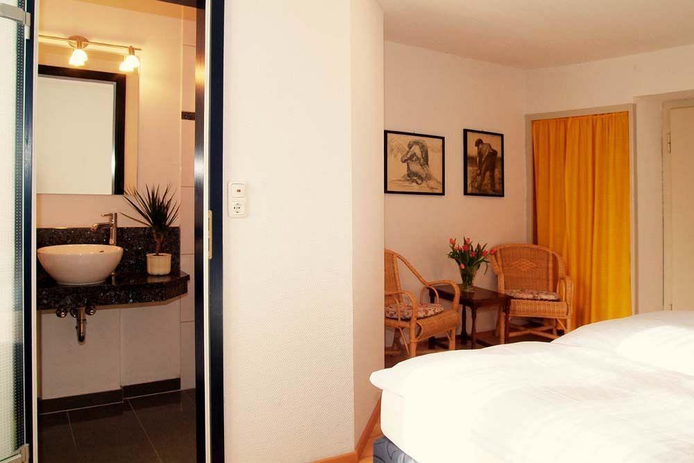 Landhotel Schwarzes Ross Steinsfeld Exterior foto